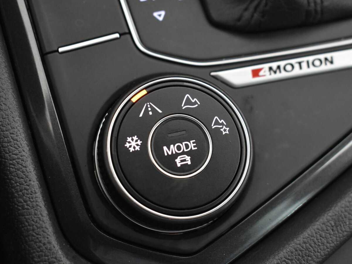 Купить Volkswagen Tiguan с пробегом. Фото: #13