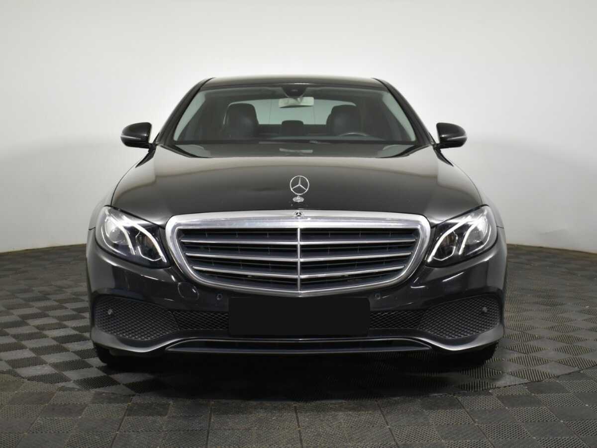 Купить Mercedes-Benz E-Класс с пробегом. Фото: #1