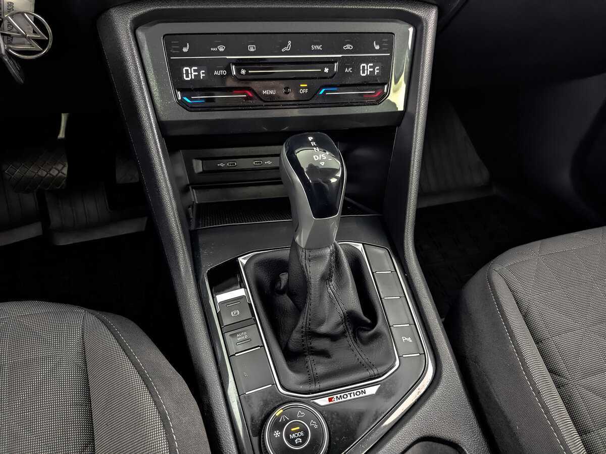 Купить Volkswagen Tiguan с пробегом. Фото: #21