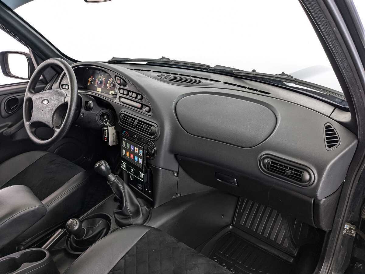 Купить Lada (ВАЗ) Niva с пробегом. Фото: #8