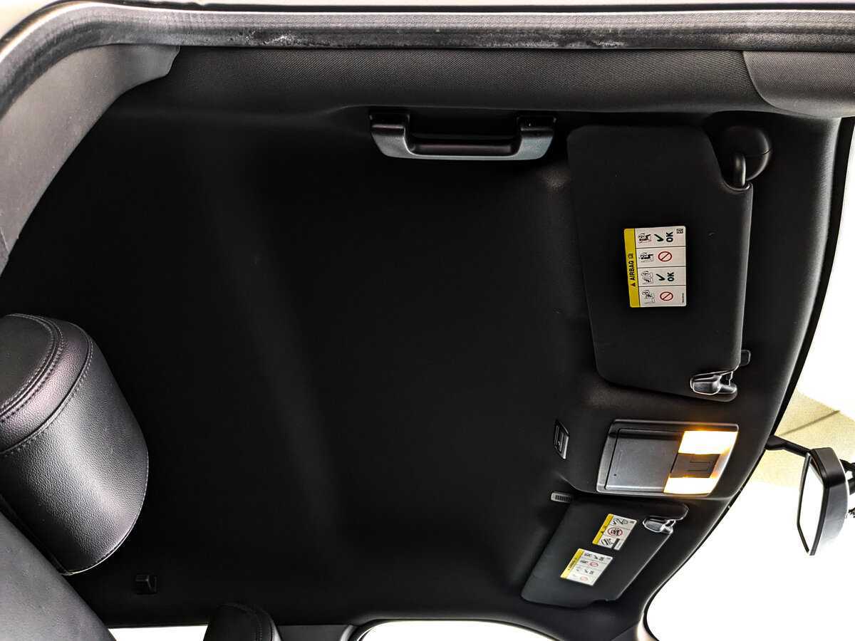 Купить Ford Explorer с пробегом. Фото: #18