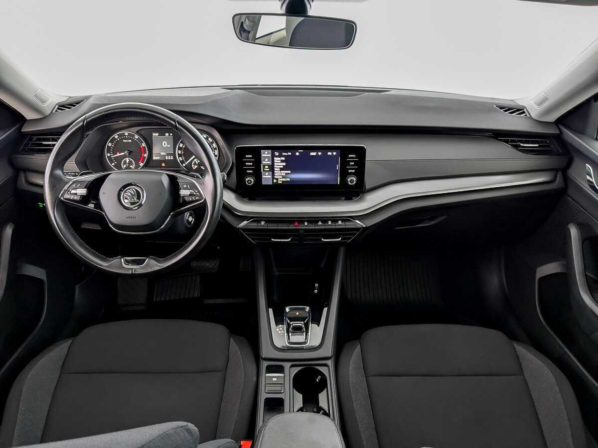 Купить Skoda Octavia с пробегом. Фото: #11