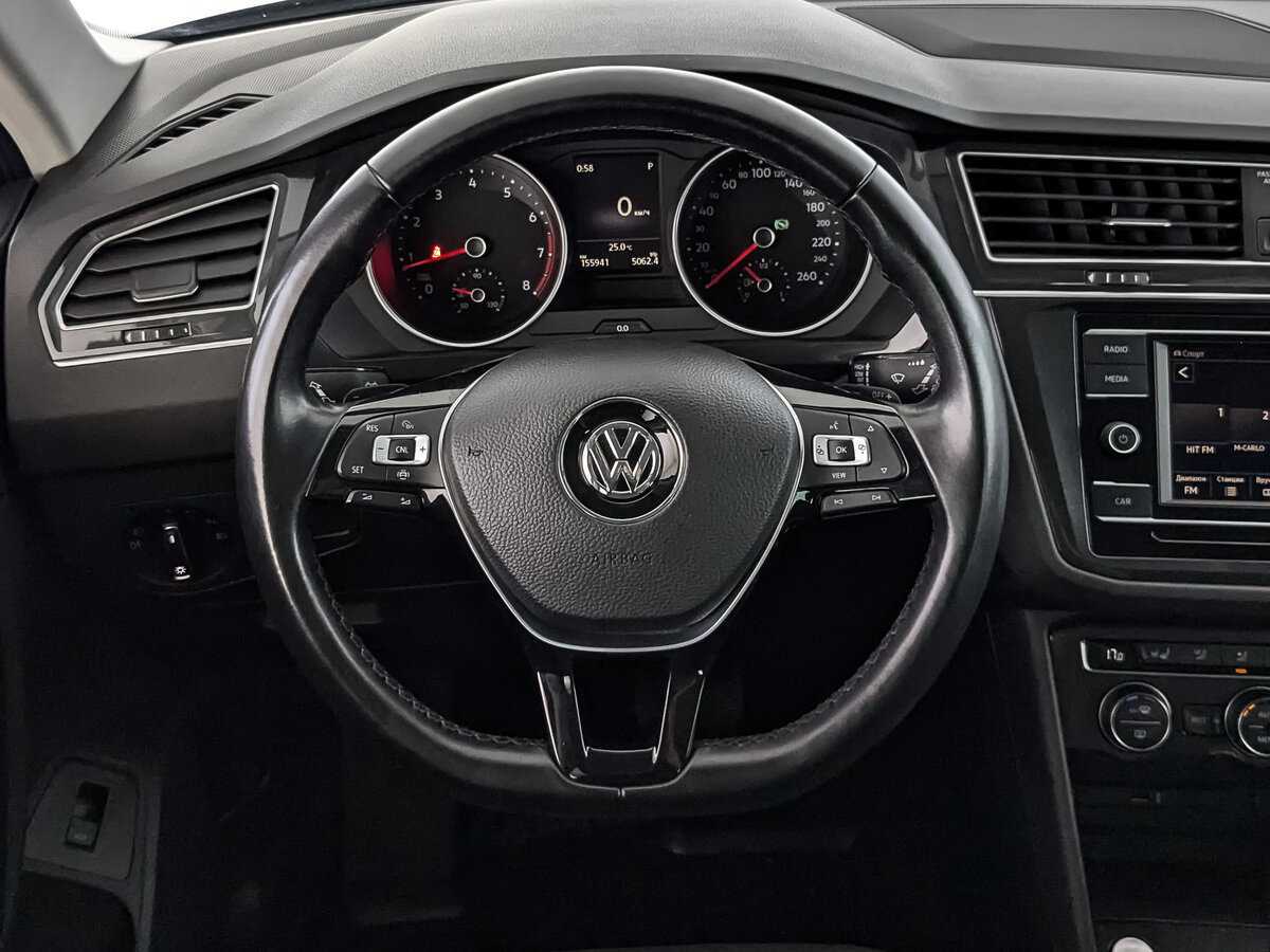 Купить Volkswagen Tiguan с пробегом. Фото: #17