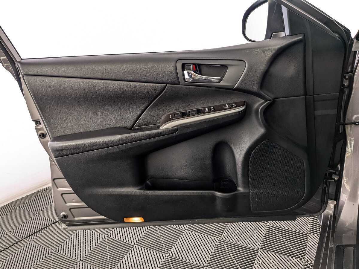 Купить Toyota Camry с пробегом. Фото: #14