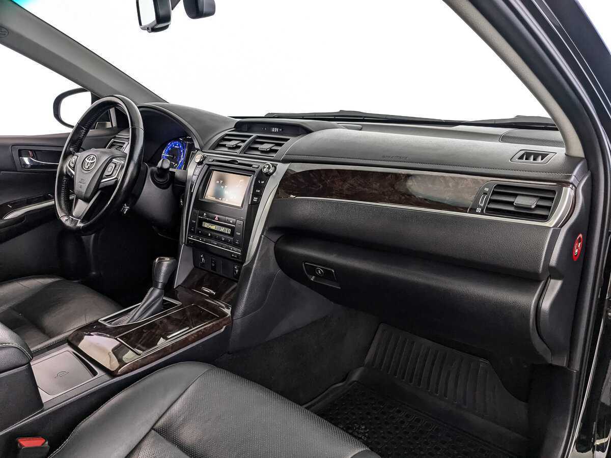 Купить Toyota Camry с пробегом. Фото: #8