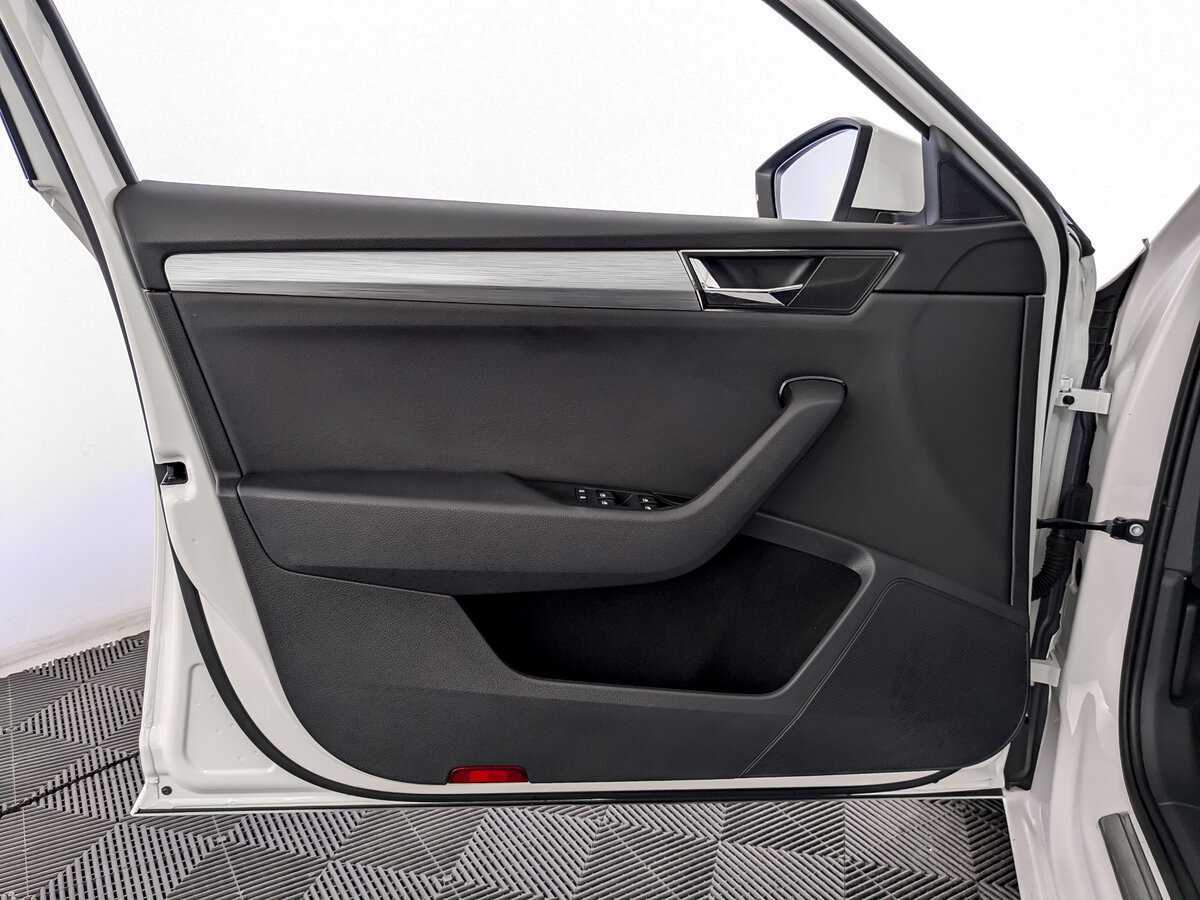 Купить Skoda Superb с пробегом. Фото: #13