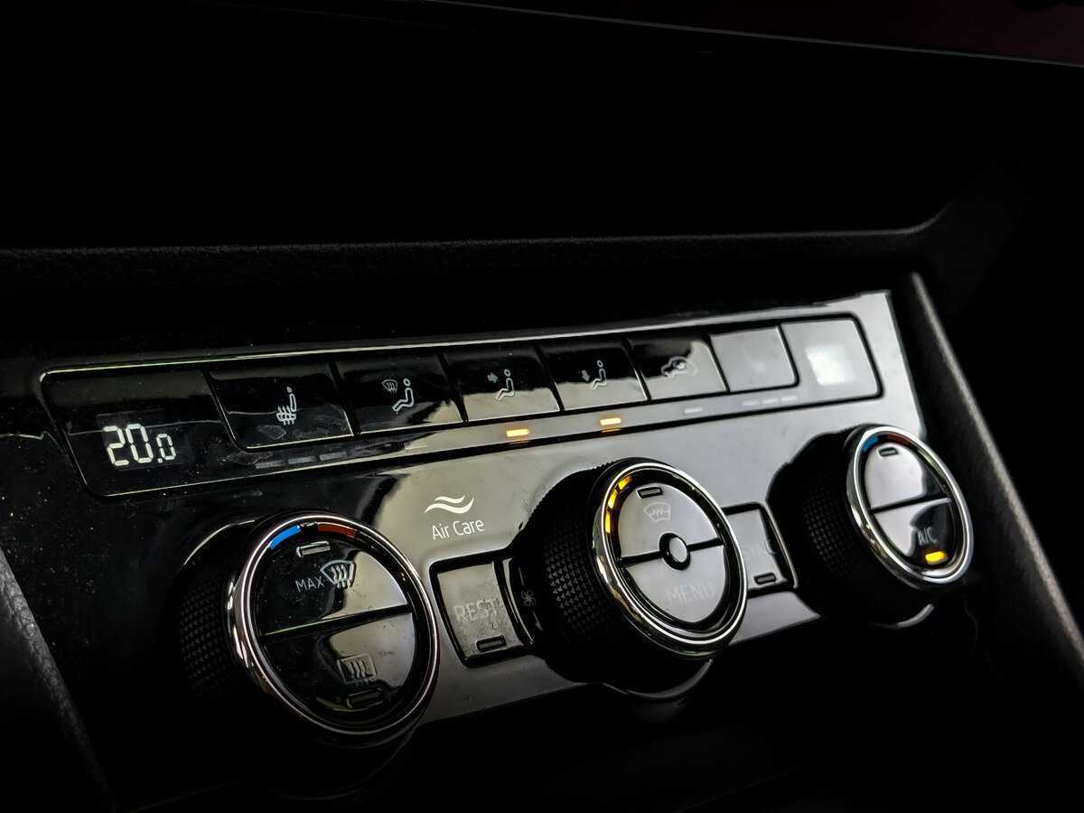 Купить Skoda Superb с пробегом. Фото: #19