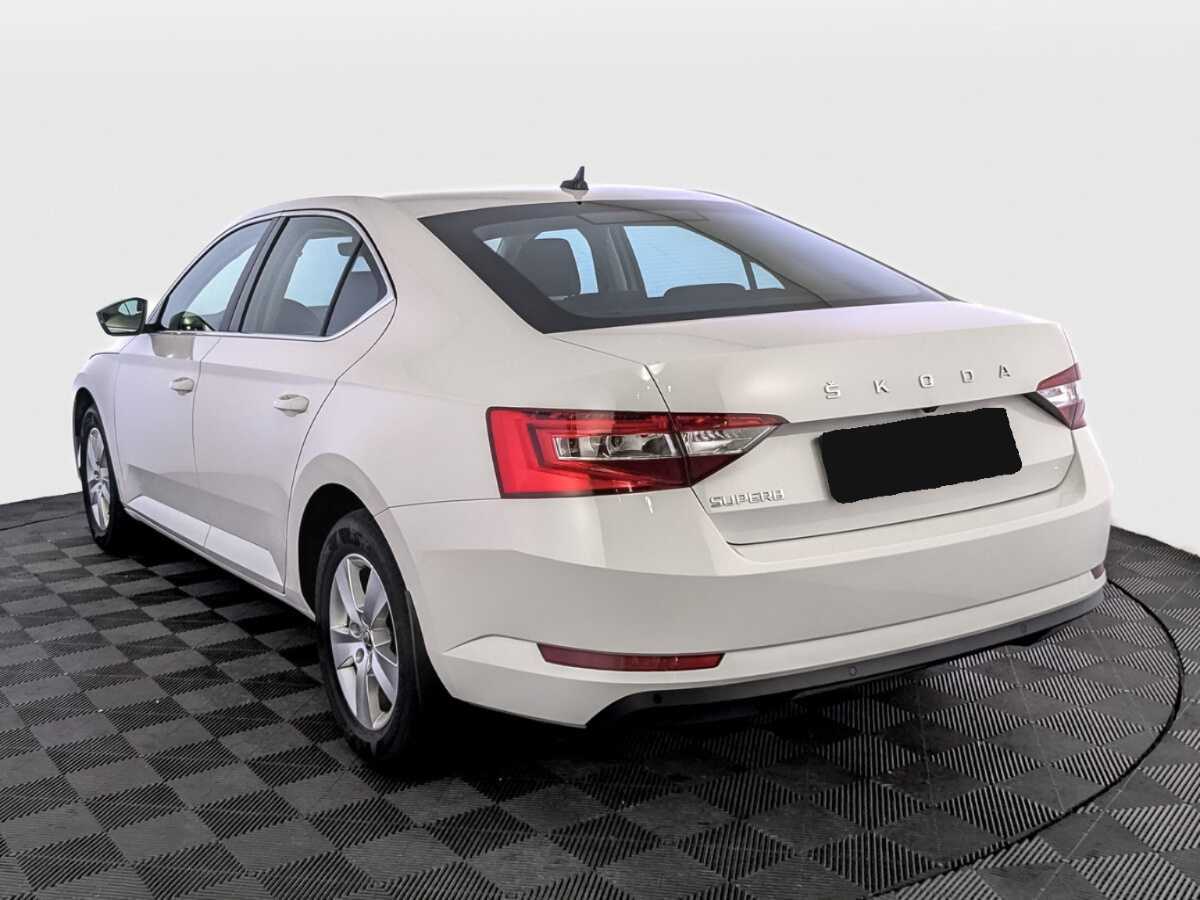 Купить Skoda Superb с пробегом. Фото: #6