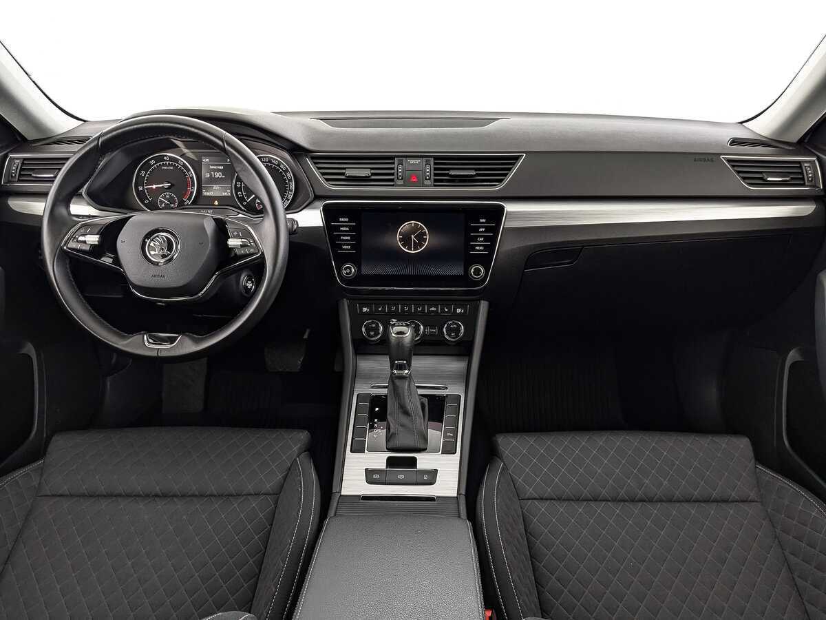 Купить Skoda Superb с пробегом. Фото: #9