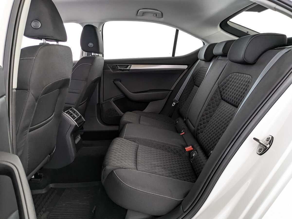 Купить Skoda Superb с пробегом. Фото: #13