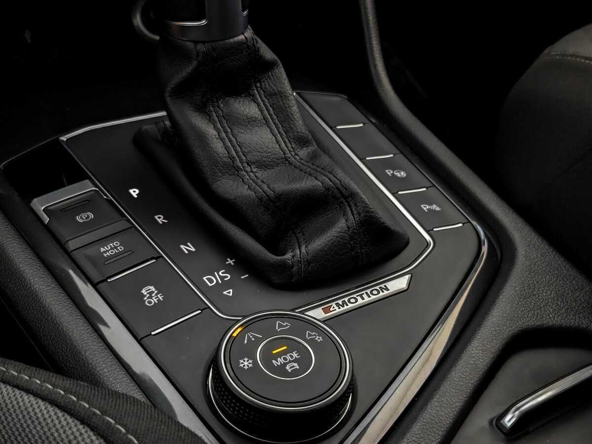 Купить Volkswagen Tiguan с пробегом. Фото: #22