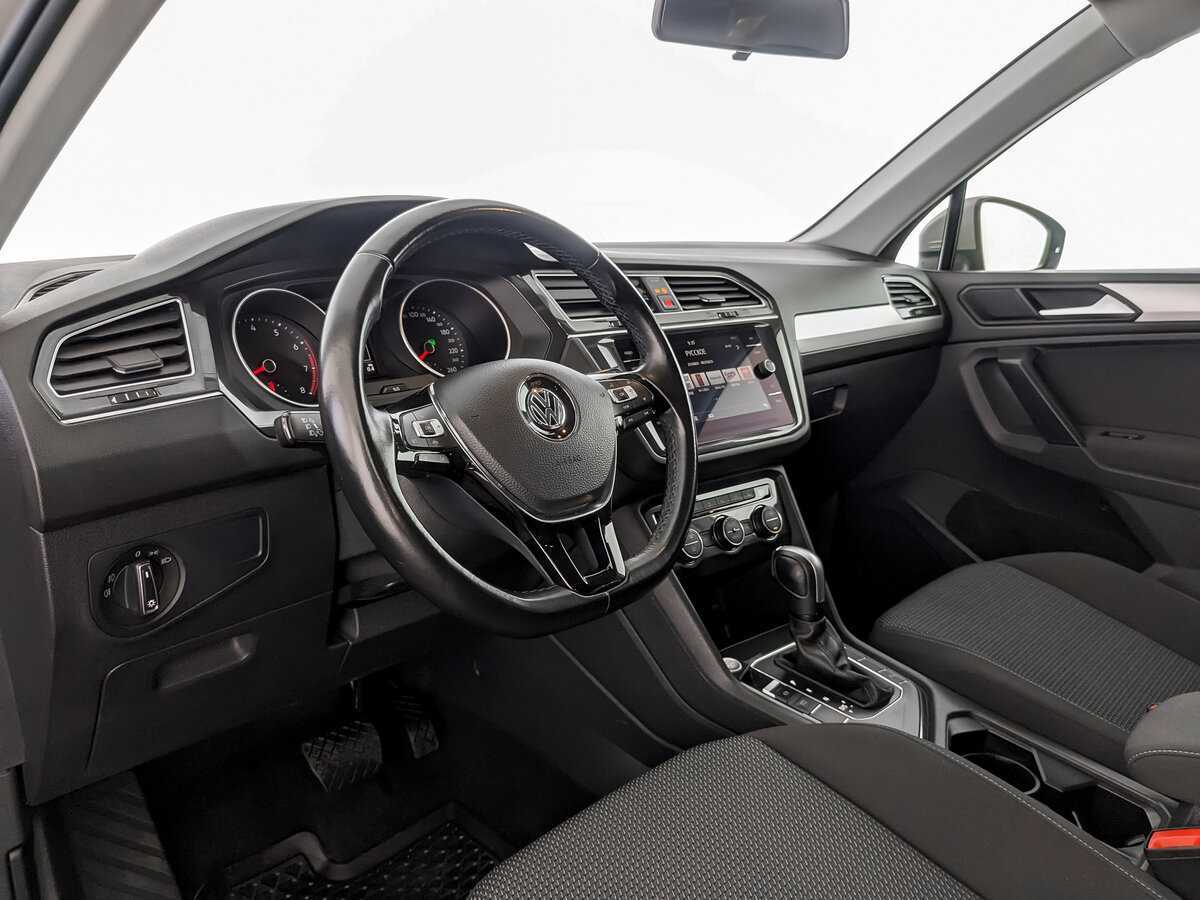 Купить Volkswagen Tiguan с пробегом. Фото: #13