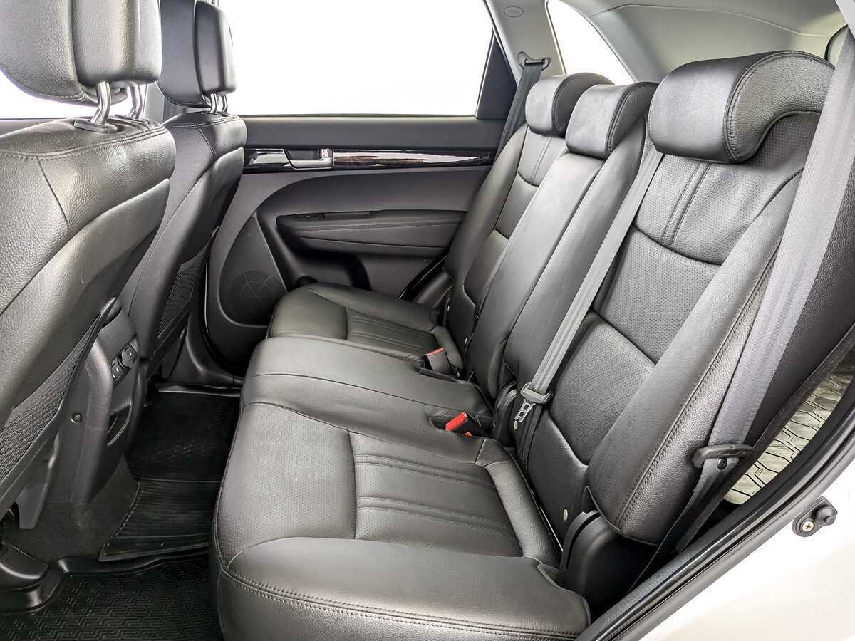 Купить Kia Sorento с пробегом. Фото: #9