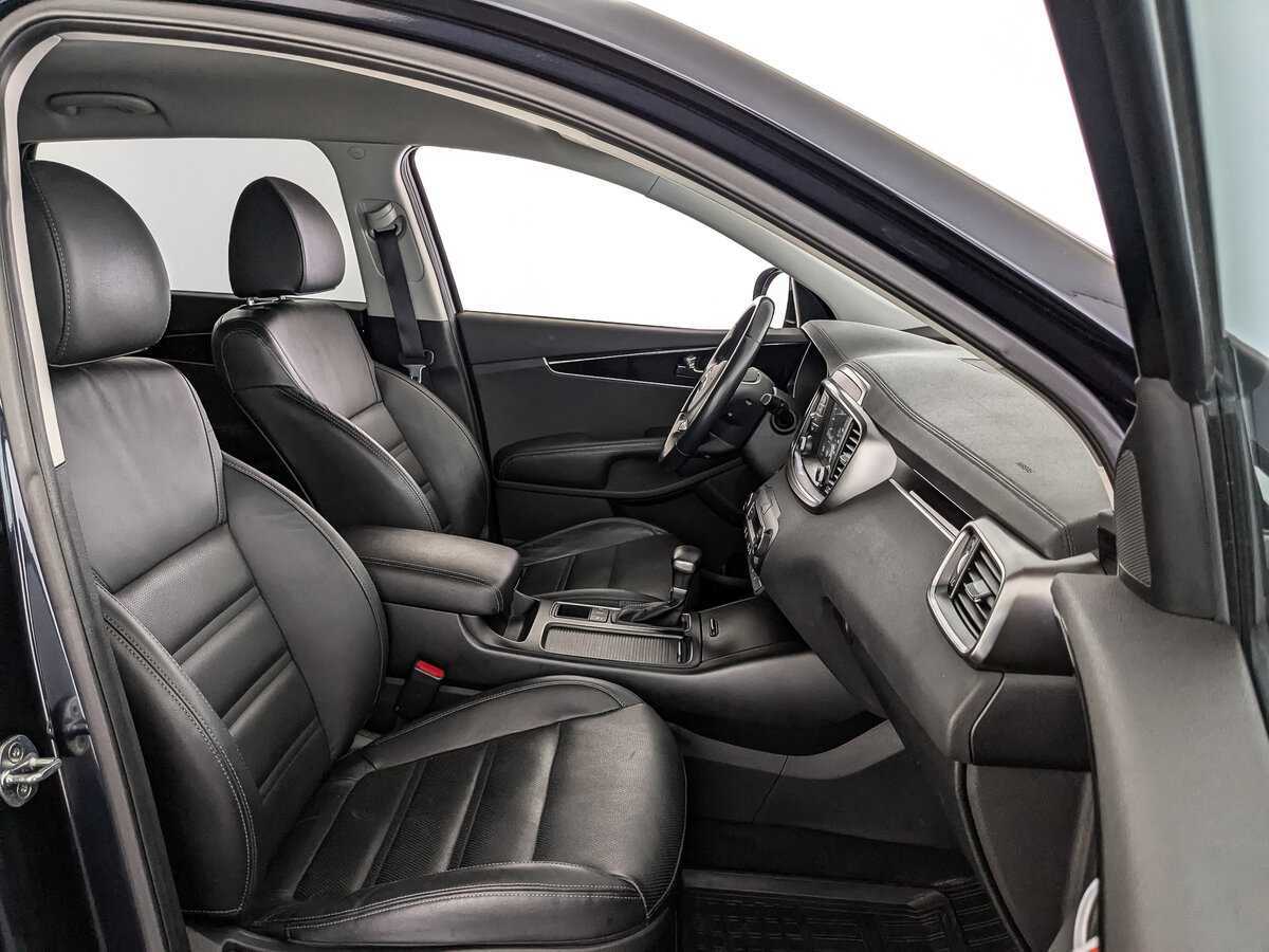 Купить Kia Sorento с пробегом. Фото: #19