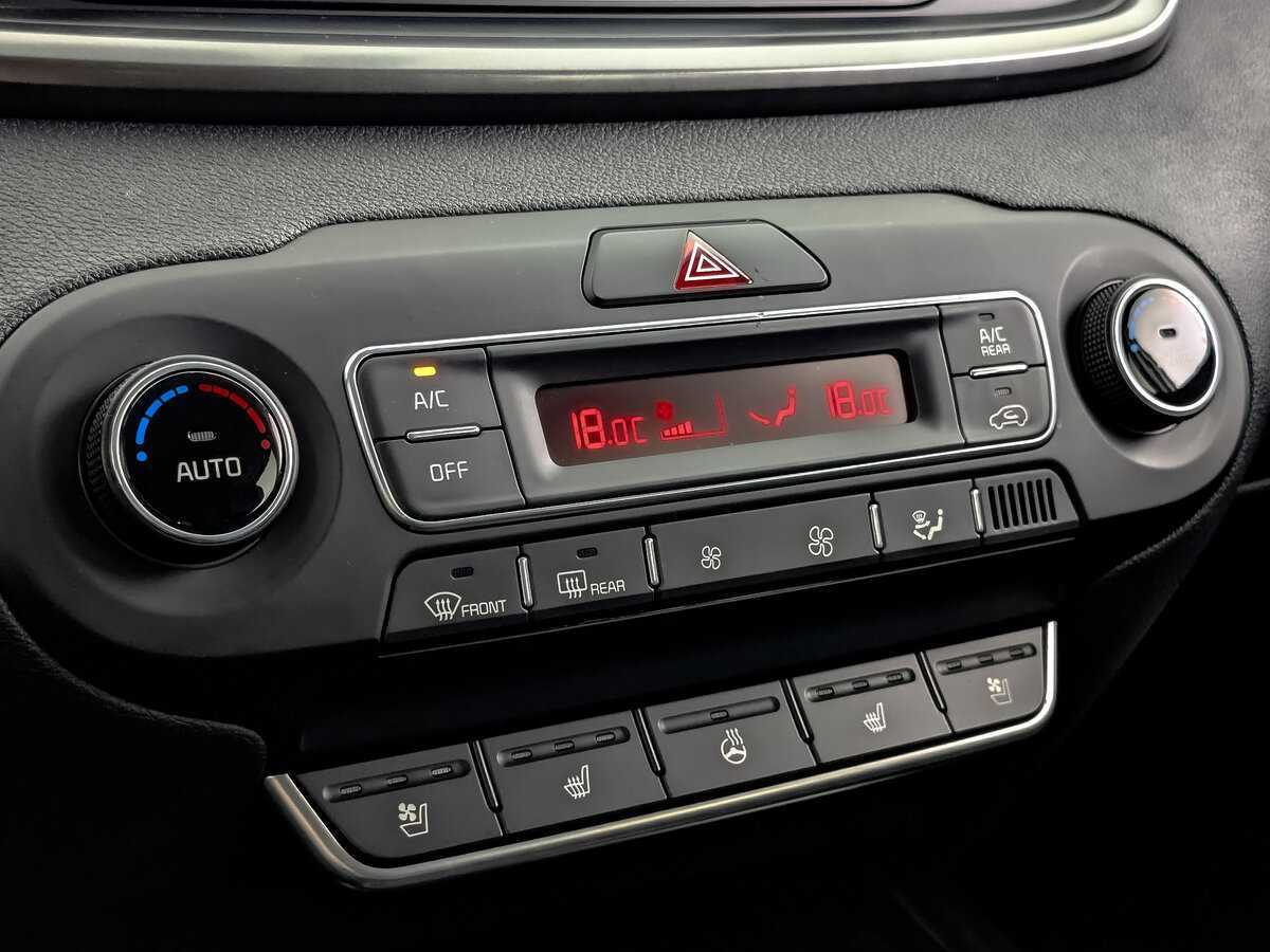 Купить Kia Sorento с пробегом. Фото: #16