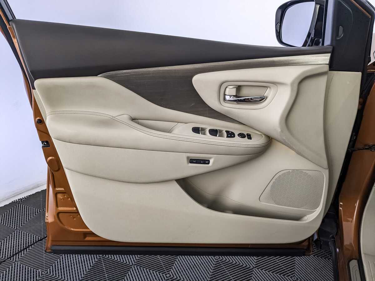 Купить Nissan Murano с пробегом. Фото: #13