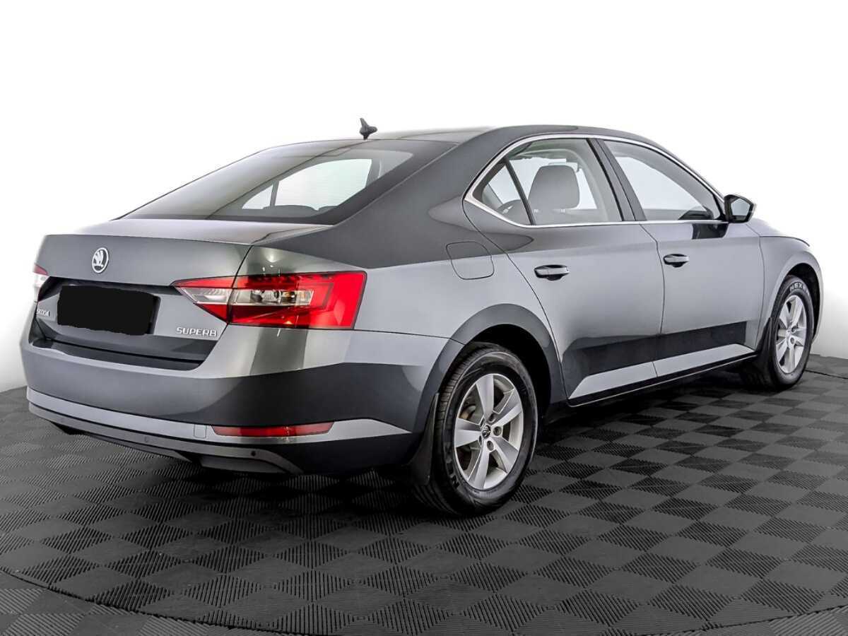 Купить Skoda Superb с пробегом. Фото: #4