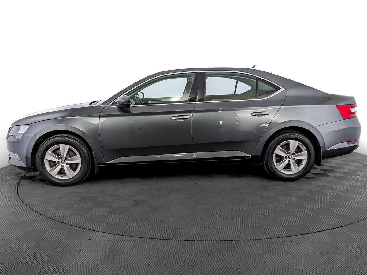 Купить Skoda Superb с пробегом. Фото: #7