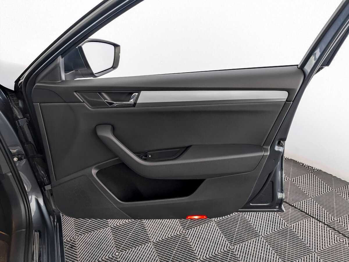 Купить Skoda Superb с пробегом. Фото: #19