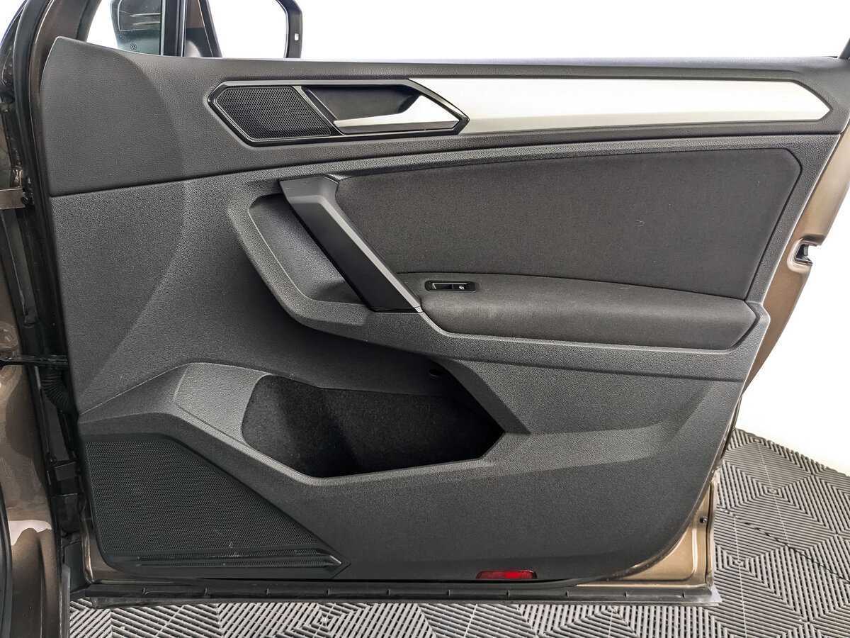 Купить Volkswagen Tiguan с пробегом. Фото: #20