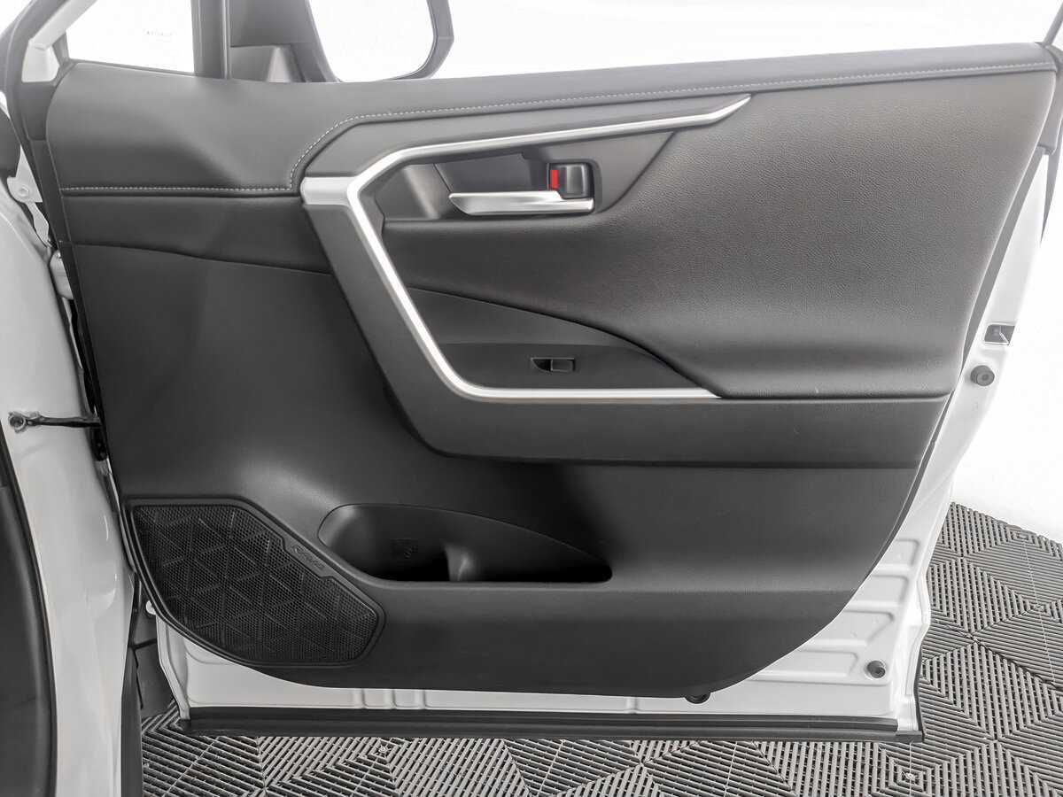 Купить Toyota RAV4 с пробегом. Фото: #20