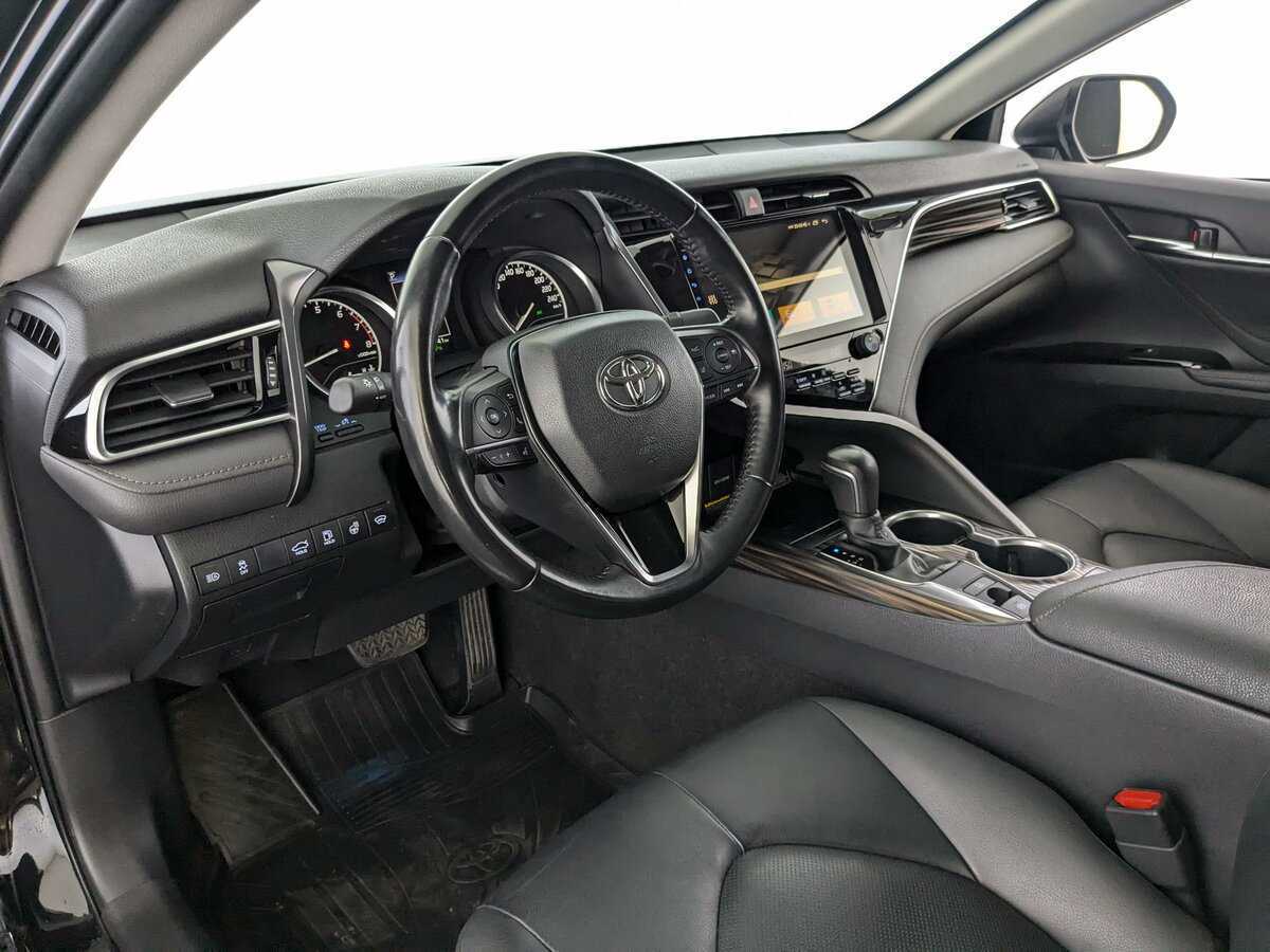 Купить Toyota Camry с пробегом. Фото: #10