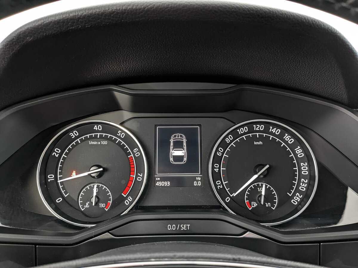 Купить Skoda Superb с пробегом. Фото: #11