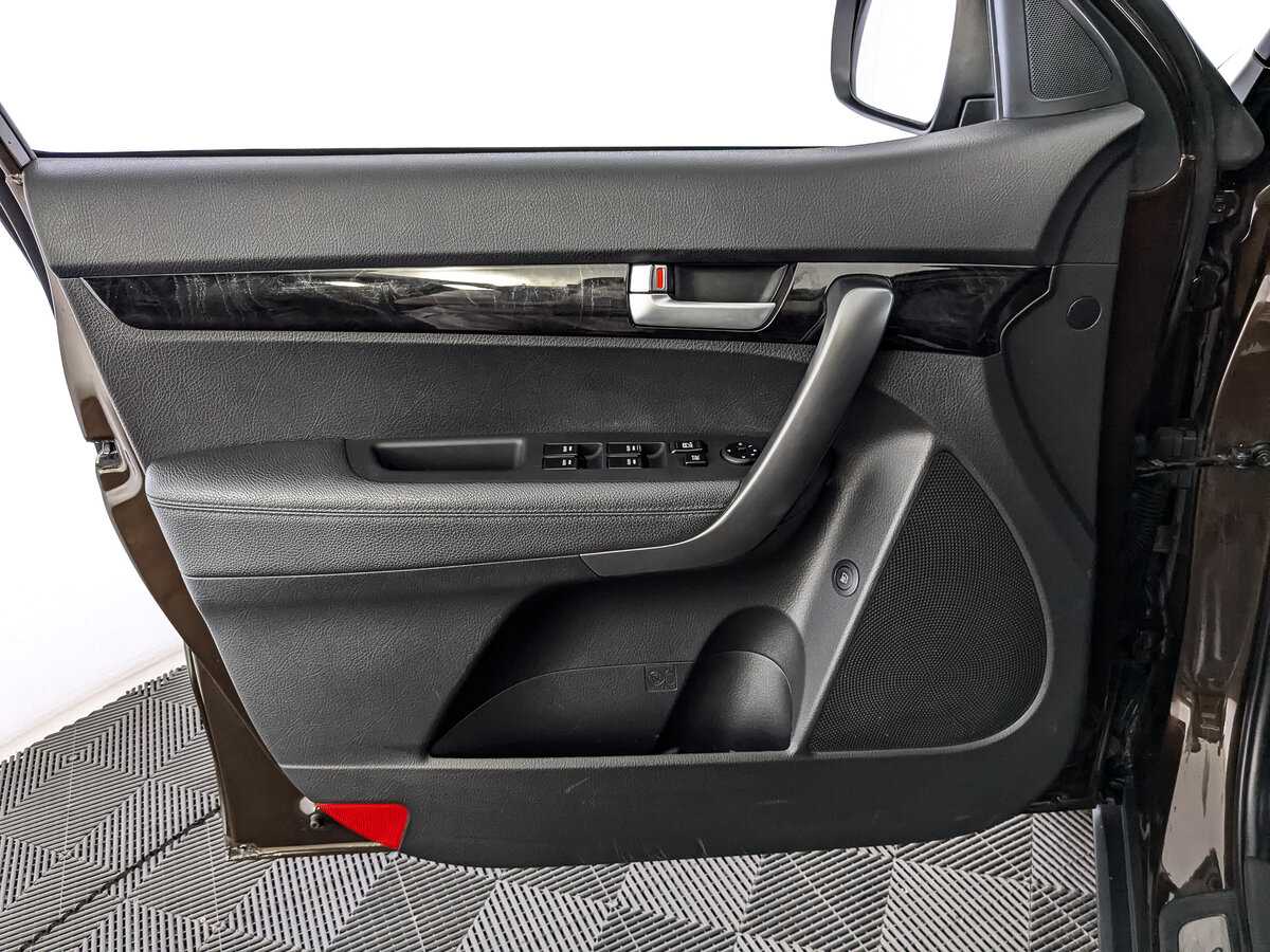 Купить Kia Sorento с пробегом. Фото: #14