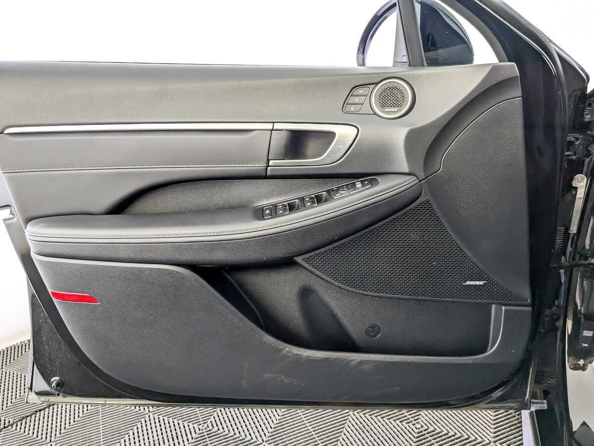 Купить Hyundai Sonata с пробегом. Фото: #14