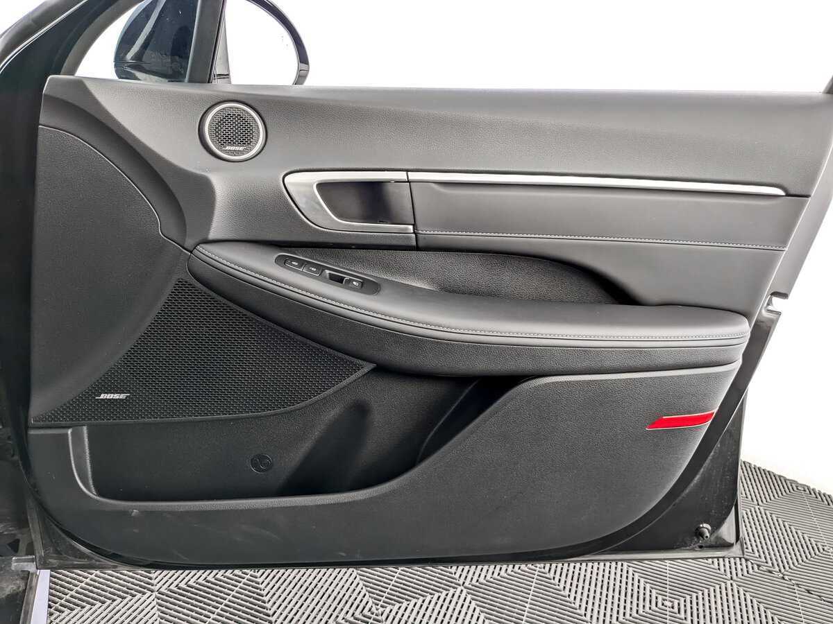 Купить Hyundai Sonata с пробегом. Фото: #20