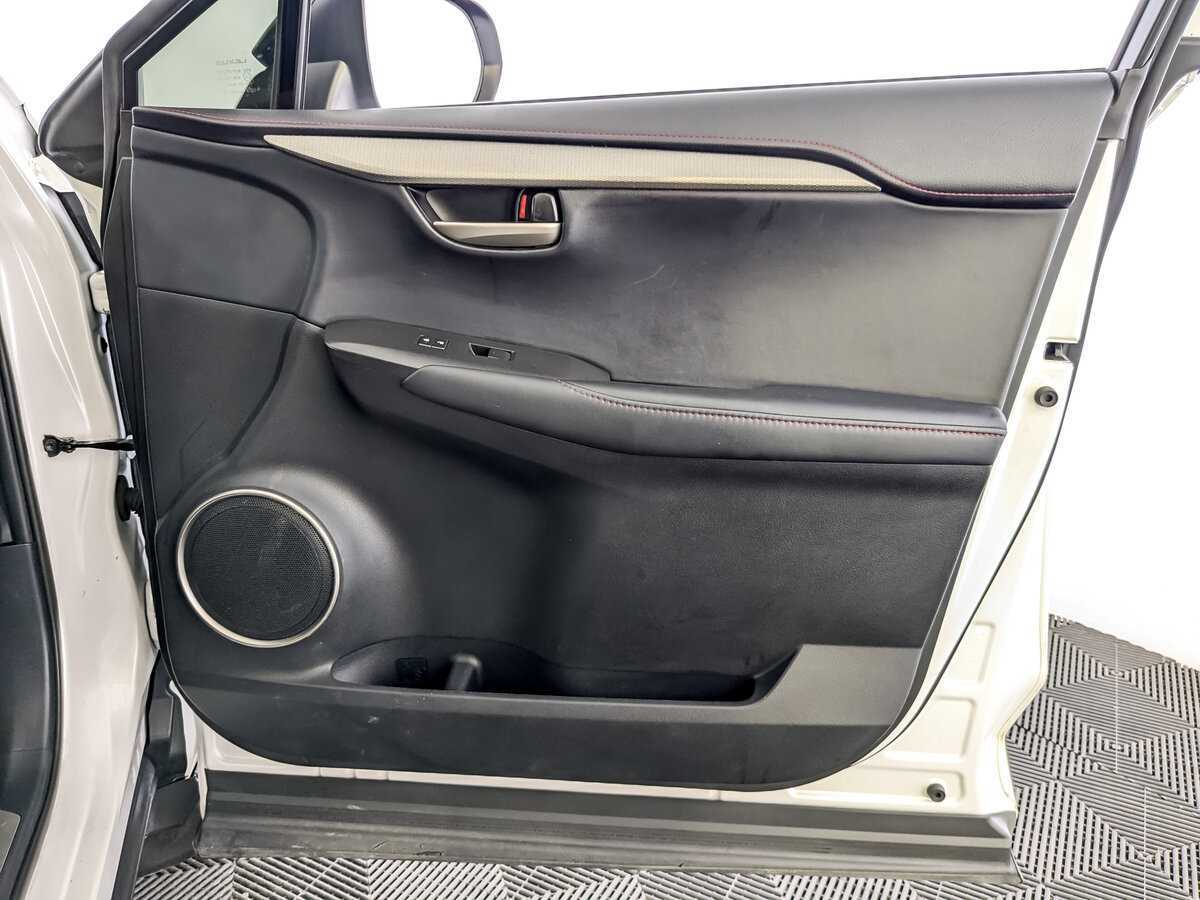 Купить Lexus NX с пробегом. Фото: #20