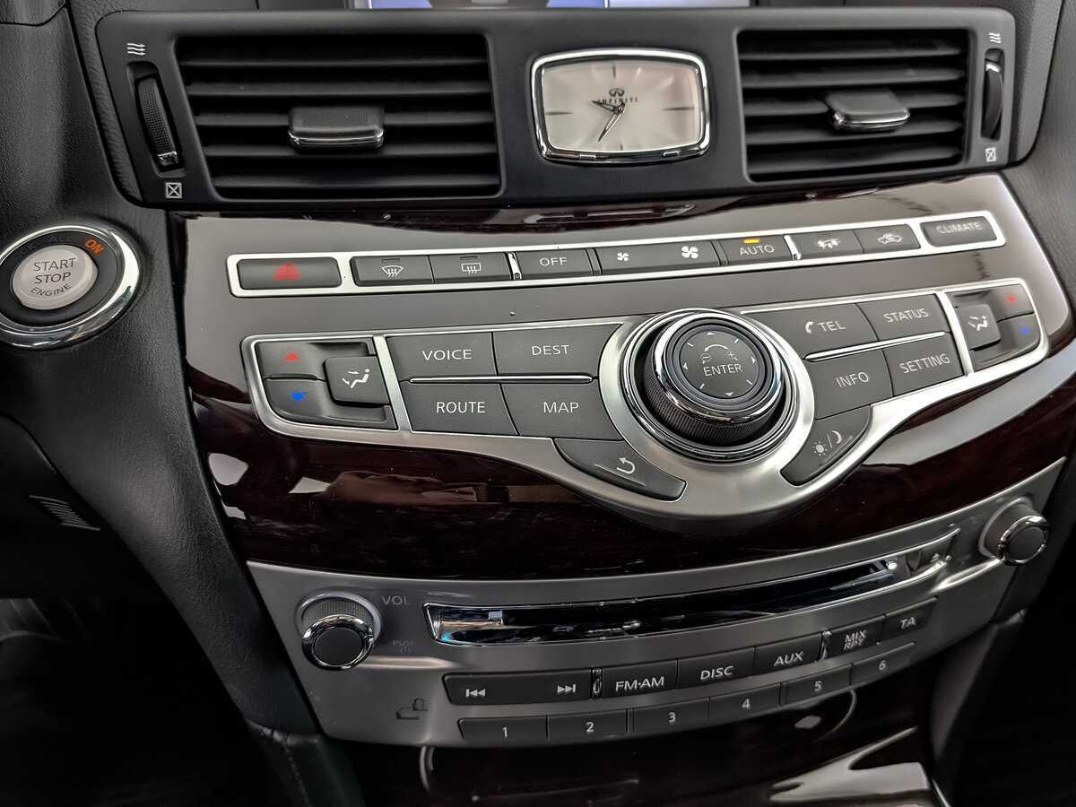 Купить Infiniti Q70 с пробегом. Фото: #22