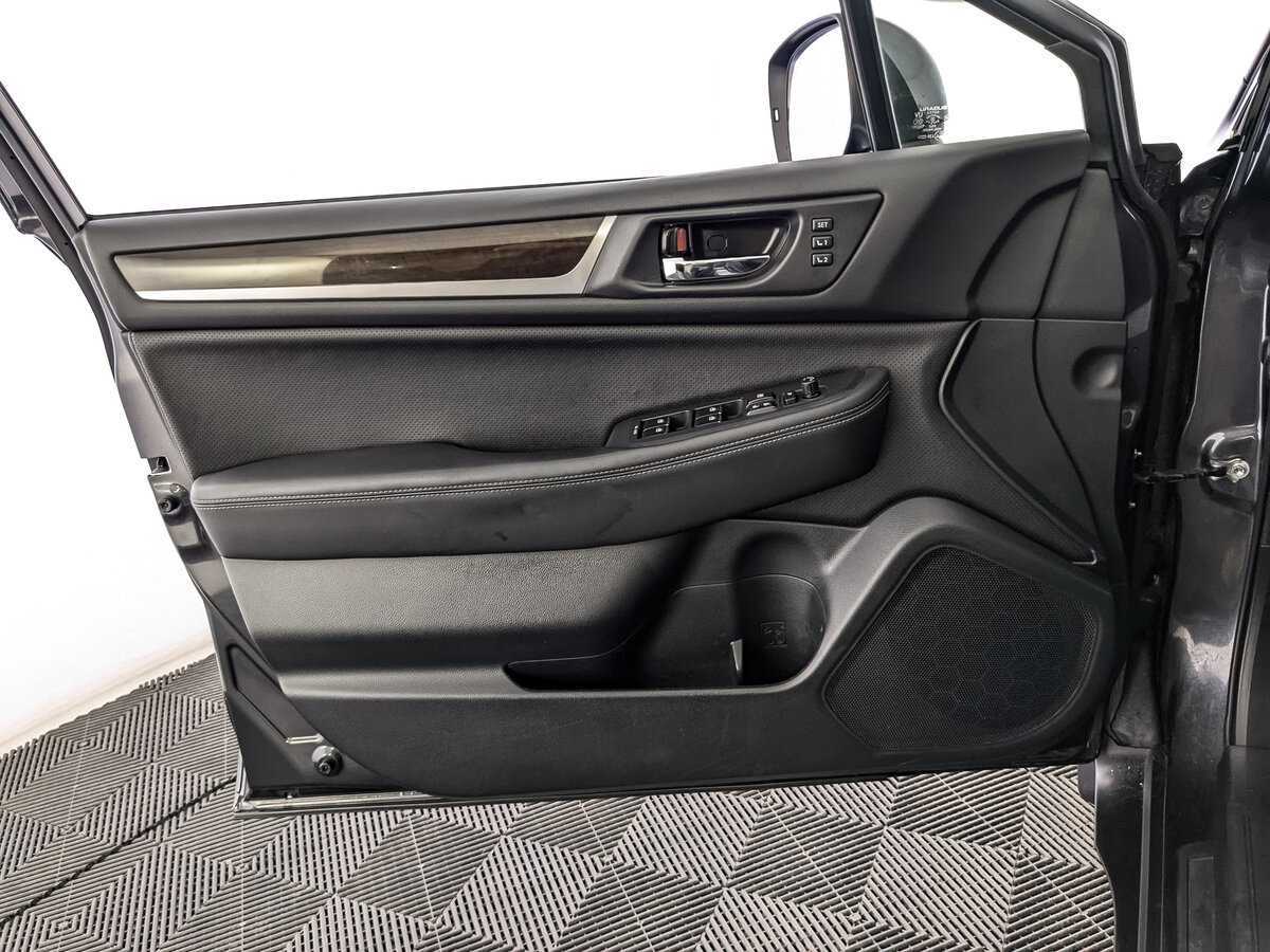 Купить Subaru Outback с пробегом. Фото: #13