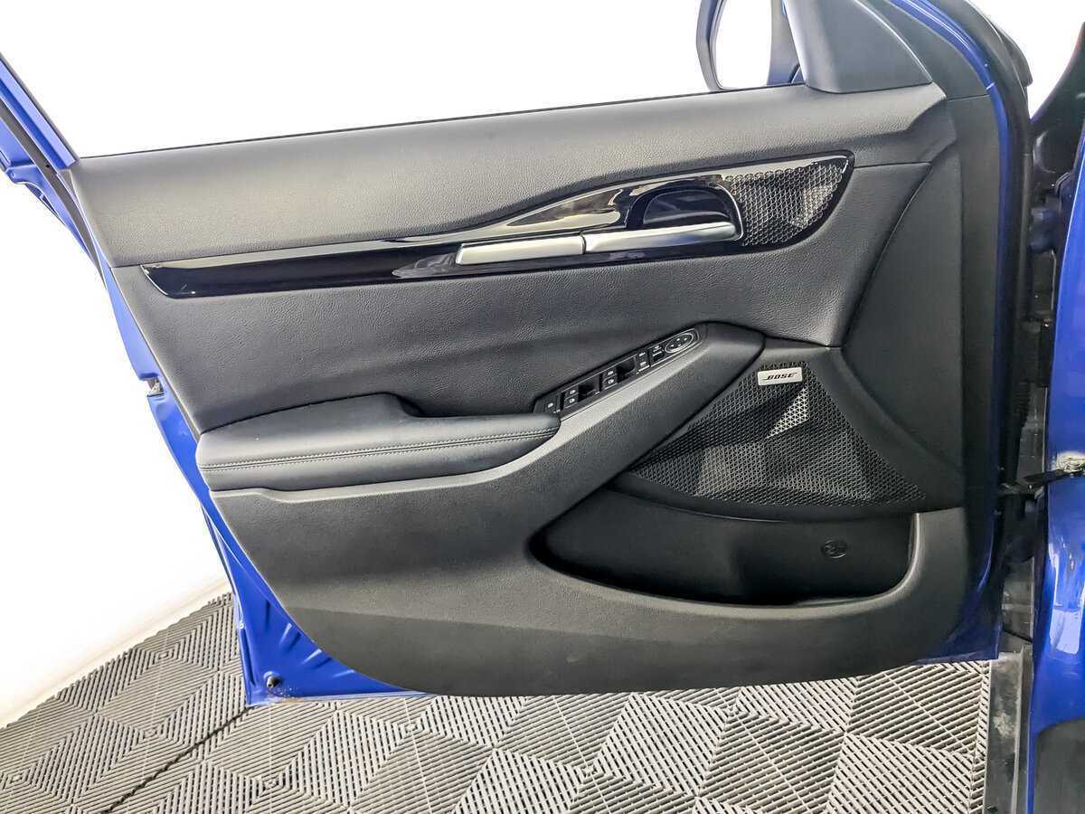 Купить Kia Seltos с пробегом. Фото: #13