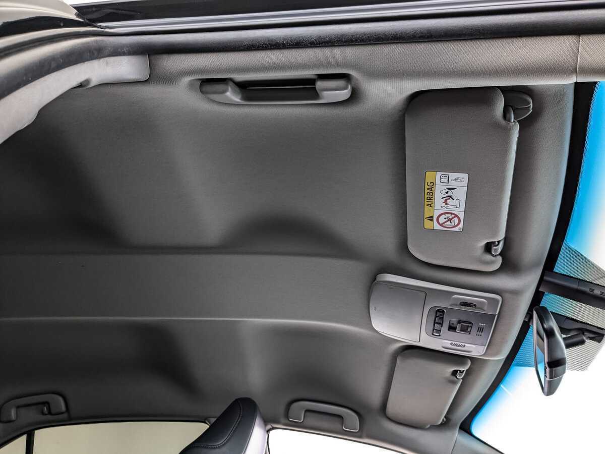 Купить Toyota Camry с пробегом. Фото: #18