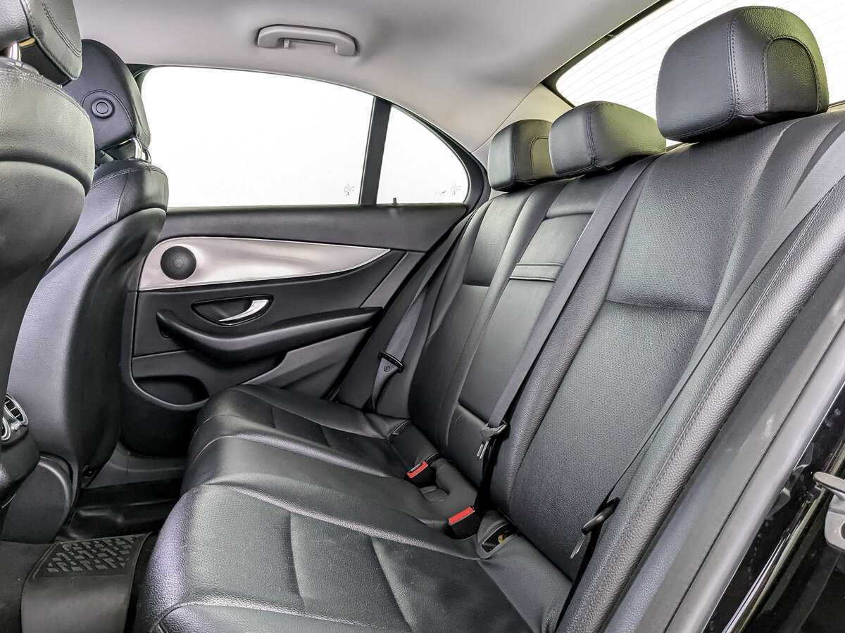 Купить Mercedes-Benz E-Класс с пробегом. Фото: #9