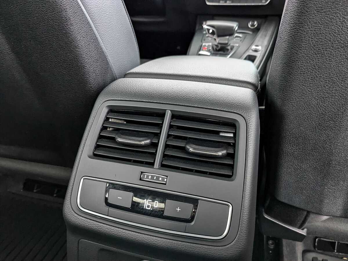Купить Audi A4 с пробегом. Фото: #21