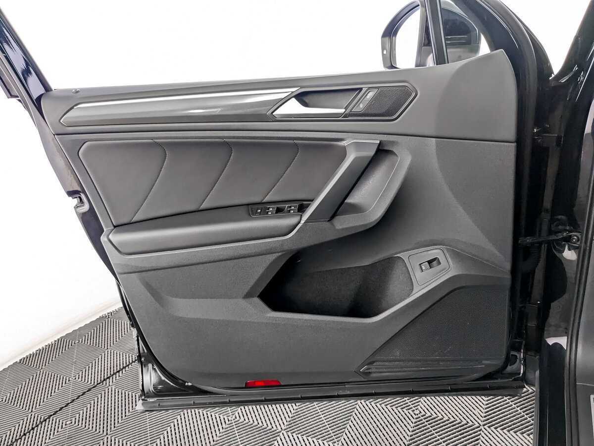 Купить Volkswagen Tiguan с пробегом. Фото: #14