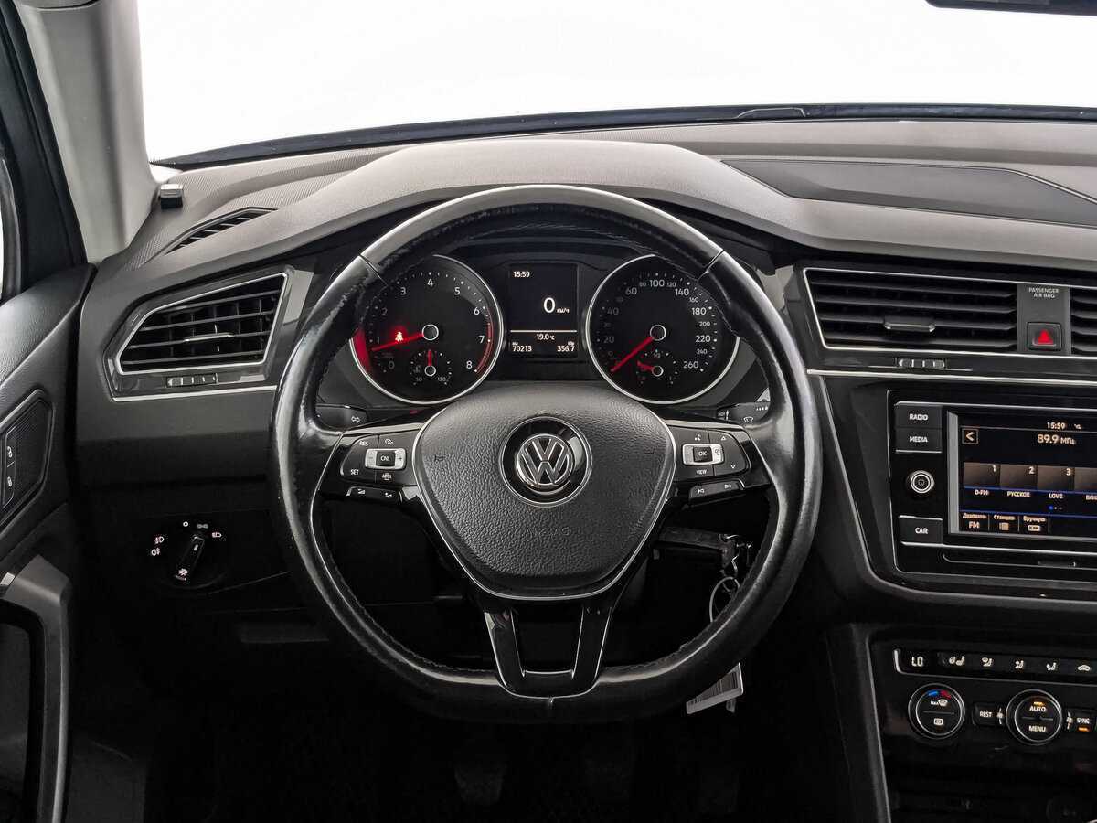 Купить Volkswagen Tiguan с пробегом. Фото: #17
