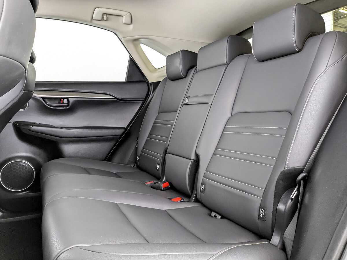 Купить Lexus NX с пробегом. Фото: #9