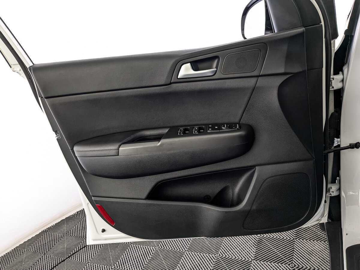 Купить Kia Sportage с пробегом. Фото: #14