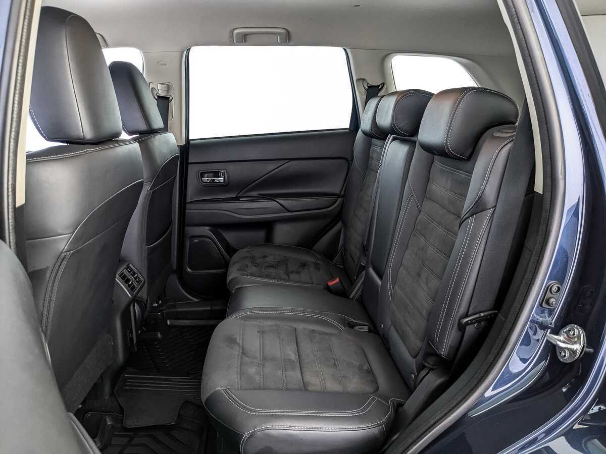 Купить Mitsubishi Outlander с пробегом. Фото: #13