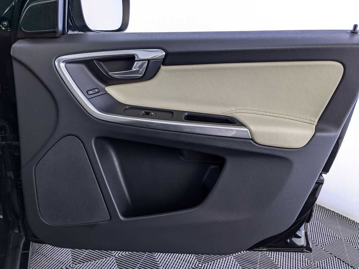 Купить Volvo XC60 с пробегом. Фото: #20
