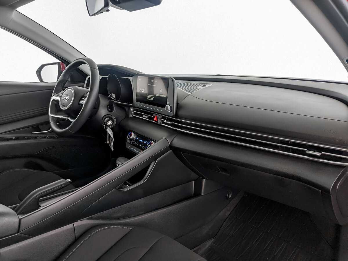 Купить Hyundai Elantra с пробегом. Фото: #8