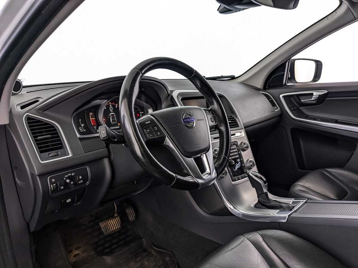 Купить Volvo XC60 с пробегом. Фото: #10