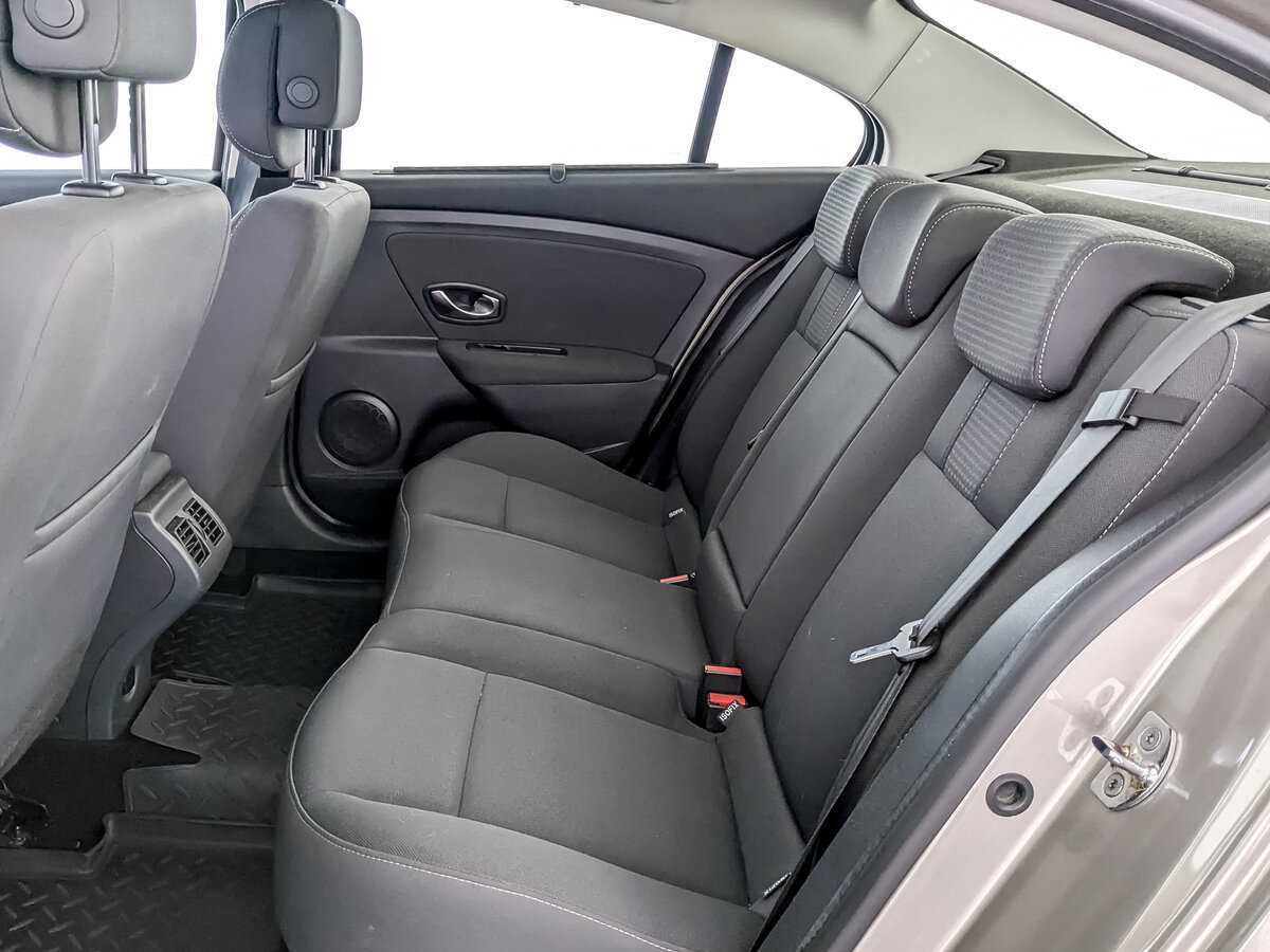 Купить Renault Fluence с пробегом. Фото: #9