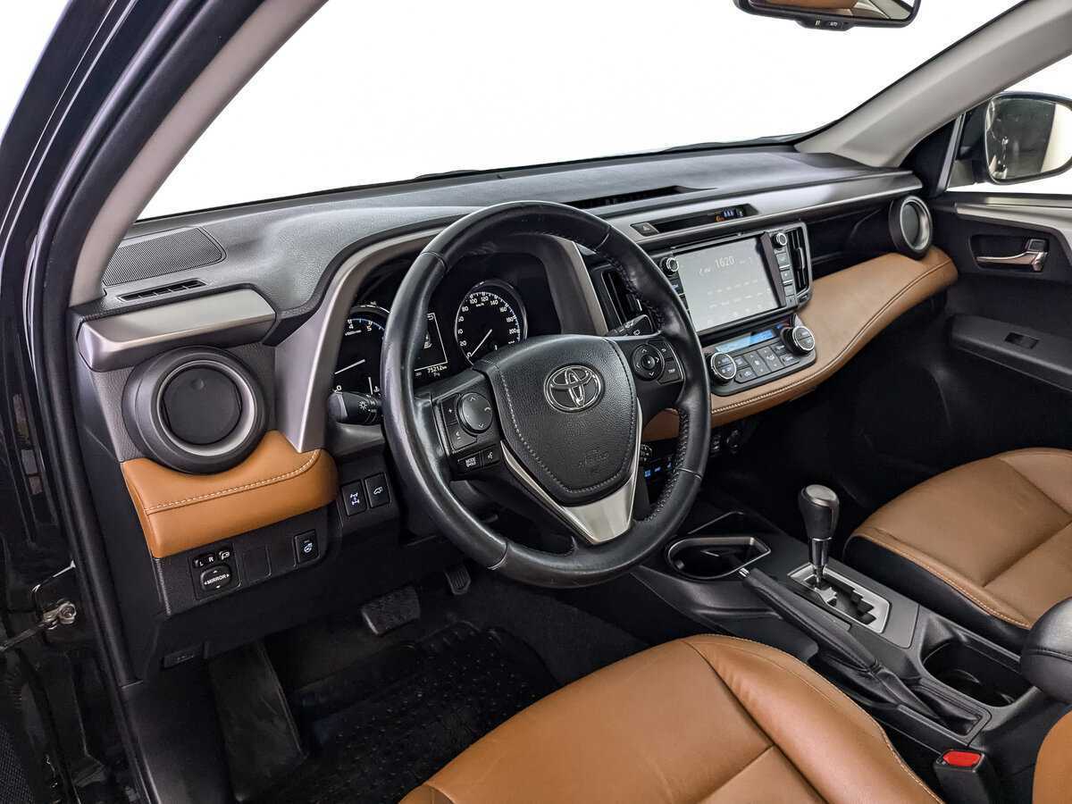 Купить Toyota RAV4 с пробегом. Фото: #10