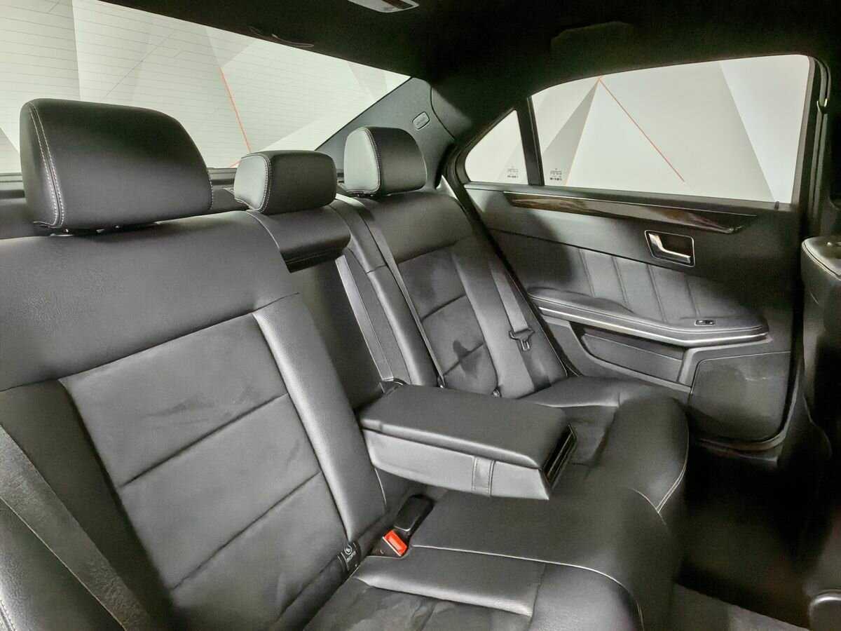 Купить Mercedes-Benz E-Класс с пробегом. Фото: #12