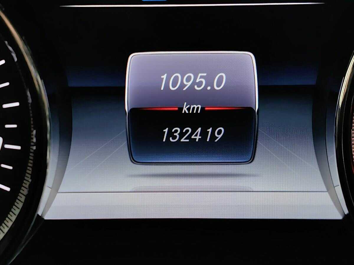 Купить Mercedes-Benz E-Класс с пробегом. Фото: #15