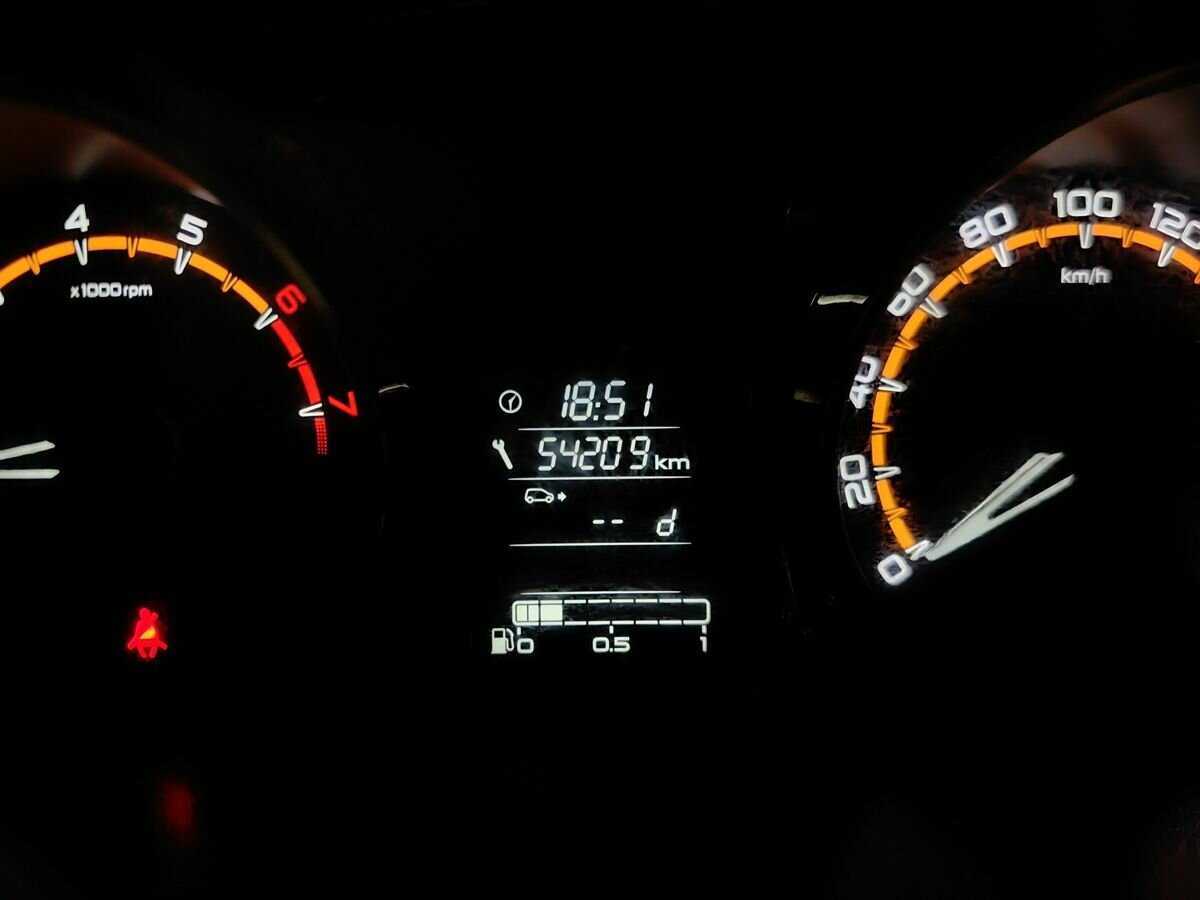 Купить Lada (ВАЗ) Granta с пробегом. Фото: #12